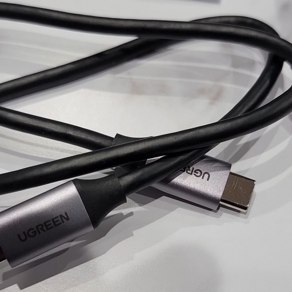 UGREEN 5-in-1 USB-C Laptop Adapter & Stand Docking Station HDMI/USB-A/SD/TF - Picture 10 of 10